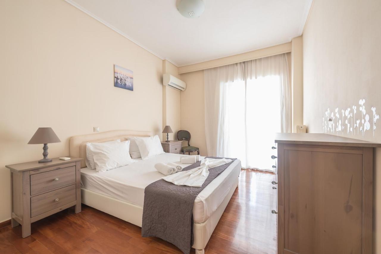 Lovely & Spacious 2-Bedroom Rental Unit In Glifada Athen Exterior foto