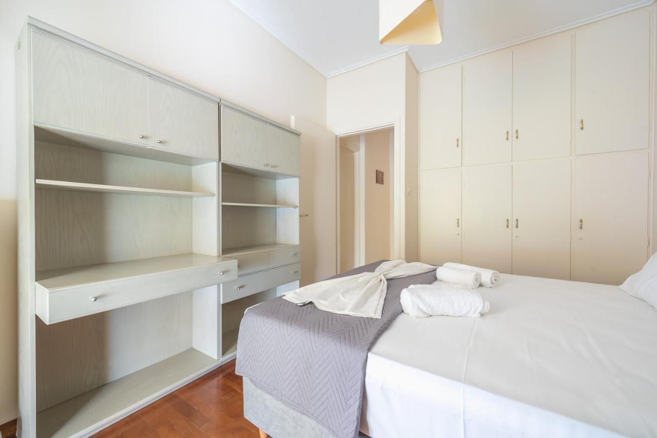 Lovely & Spacious 2-Bedroom Rental Unit In Glifada Athen Exterior foto