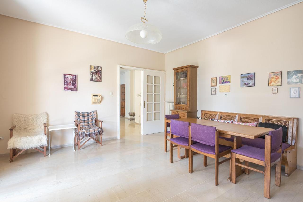 Lovely & Spacious 2-Bedroom Rental Unit In Glifada Athen Exterior foto